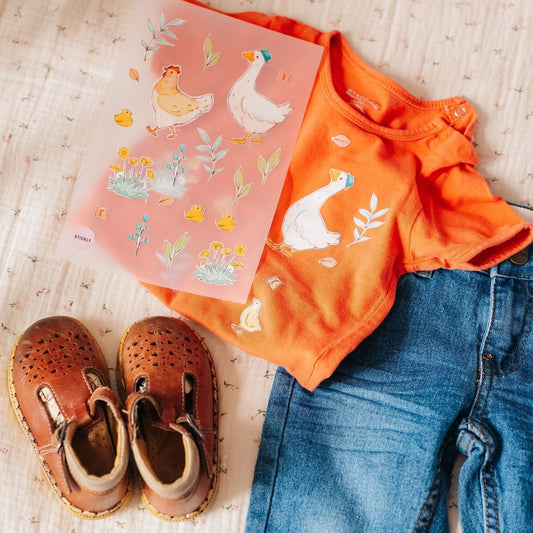 Artstickly Iron-On Transfers Farm Set for Textiles, 2 Sheets DIN A5 for Ironing | Decoration of T-Shirts, Jeans, Hoodies | Patches Chicken, Chick, Goose, Easter for Babies and Children