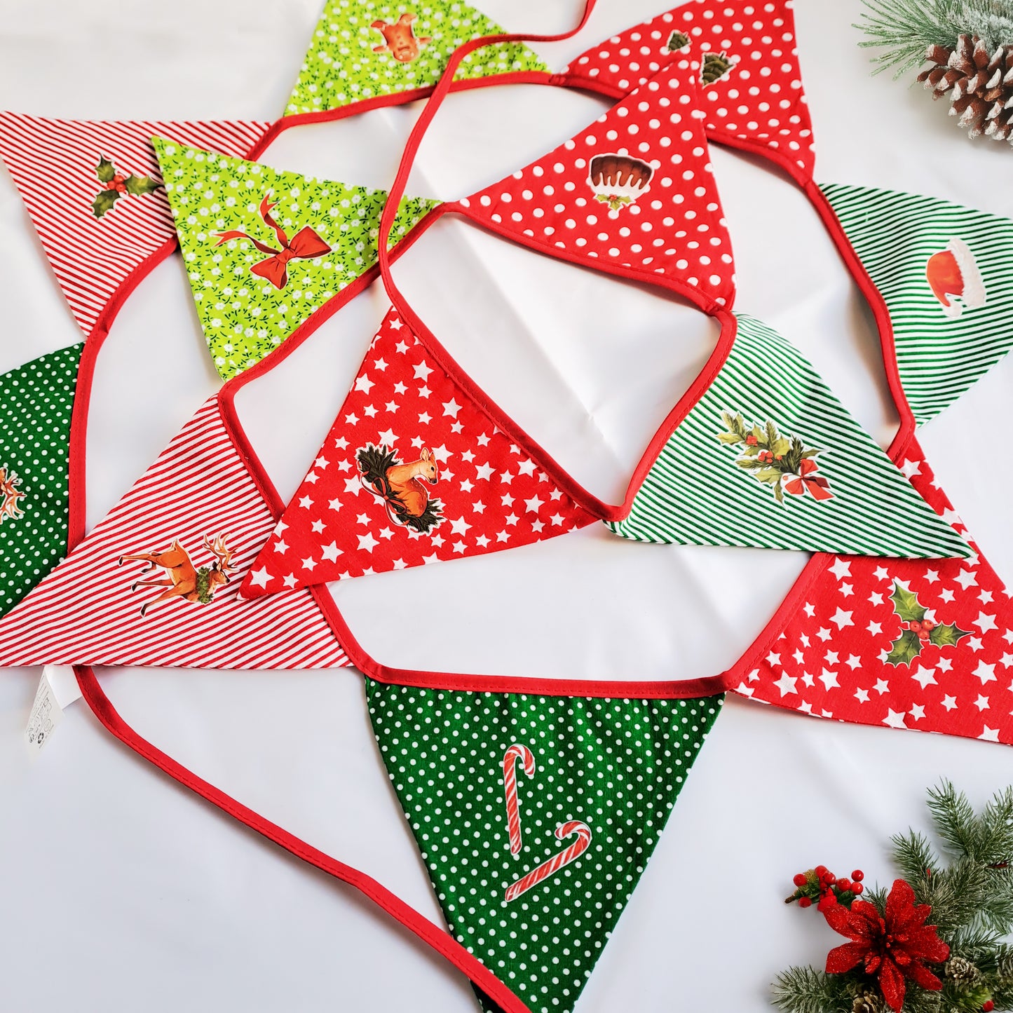 Artstickly Wimpelkette, Stoffgirlande 3 m aus Baumwolle mit Weihnachtsmotiven