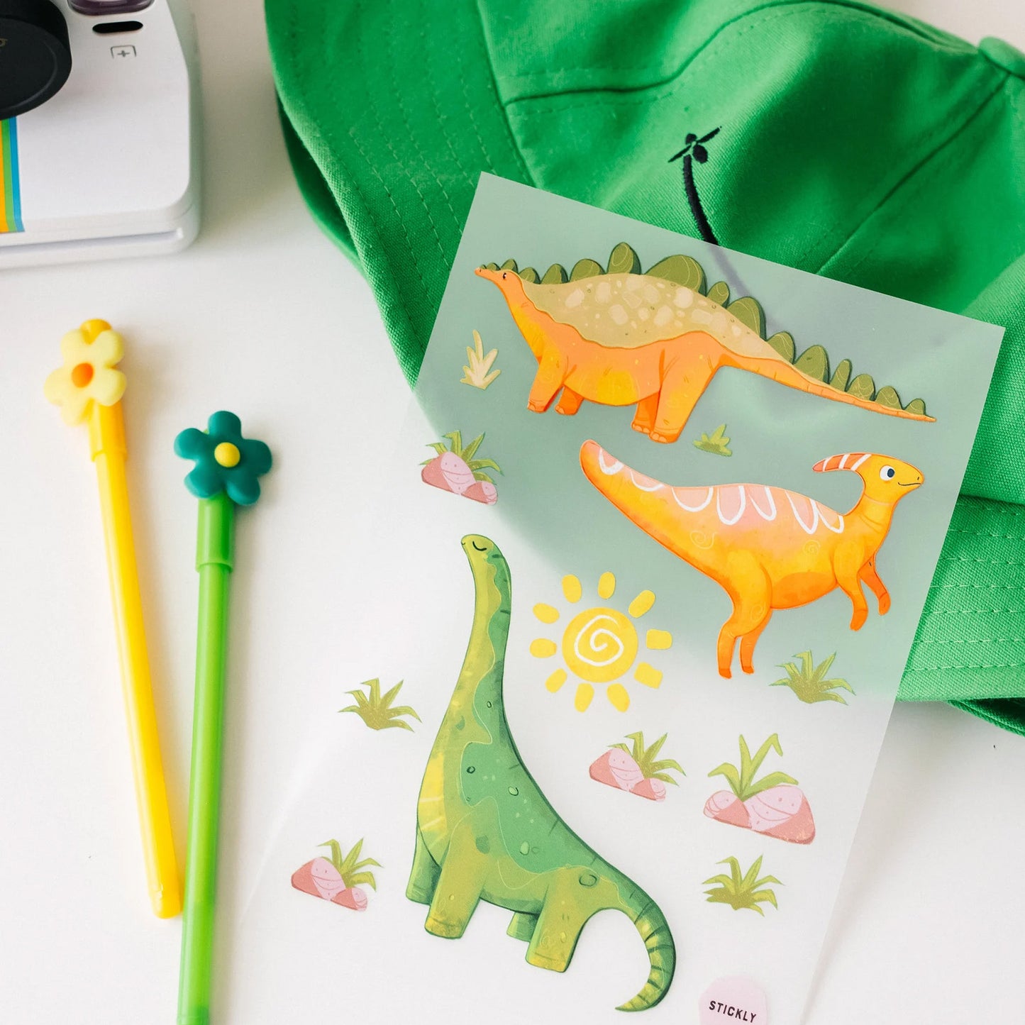 Artstickly Bügelbilder Dino A5-Set für Textilien, 2 Bögen für Kinder Babys